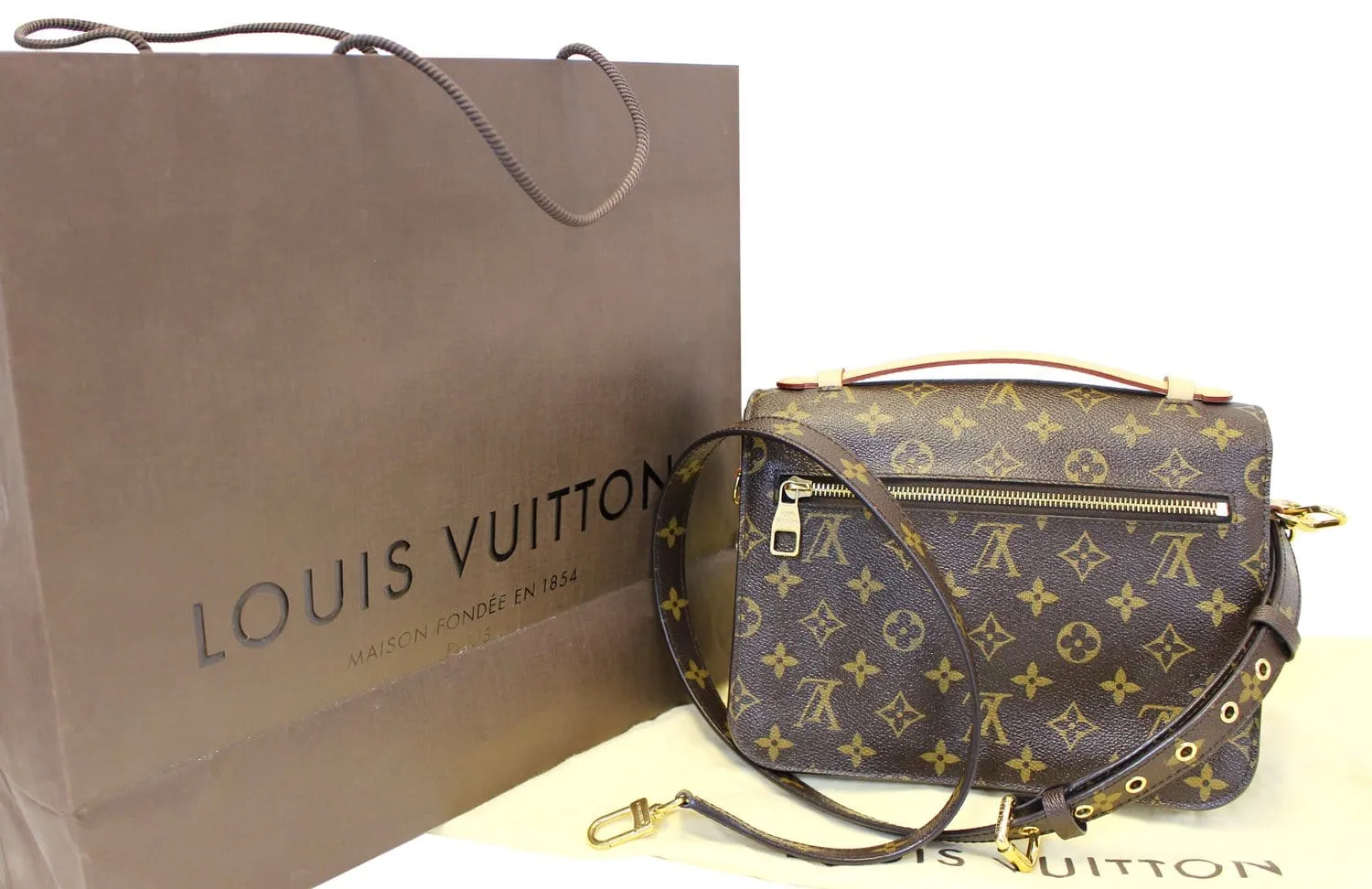 LOUIS VUITTON Monogram Canvas Metis Pochette Crossbody Bag
