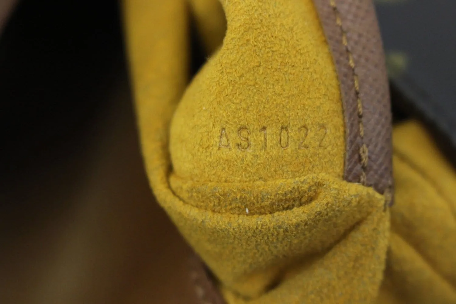 LOUIS VUITTON Monogram Canvas Musette Salsa Crossbody Bag