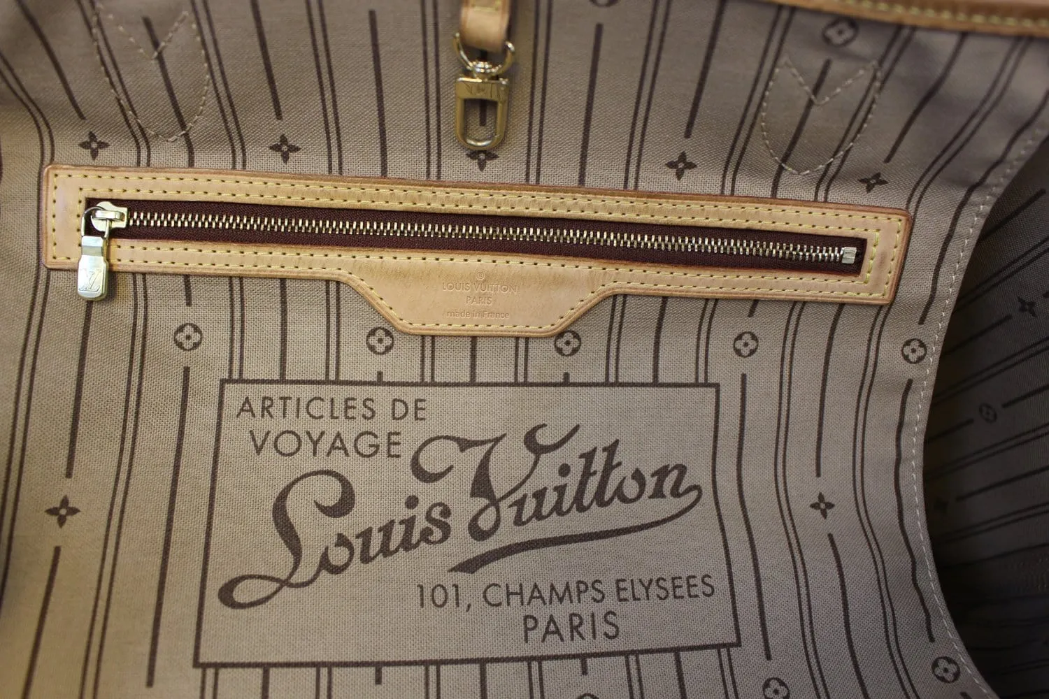 LOUIS VUITTON Monogram Canvas Neverfull GM Tote Bag