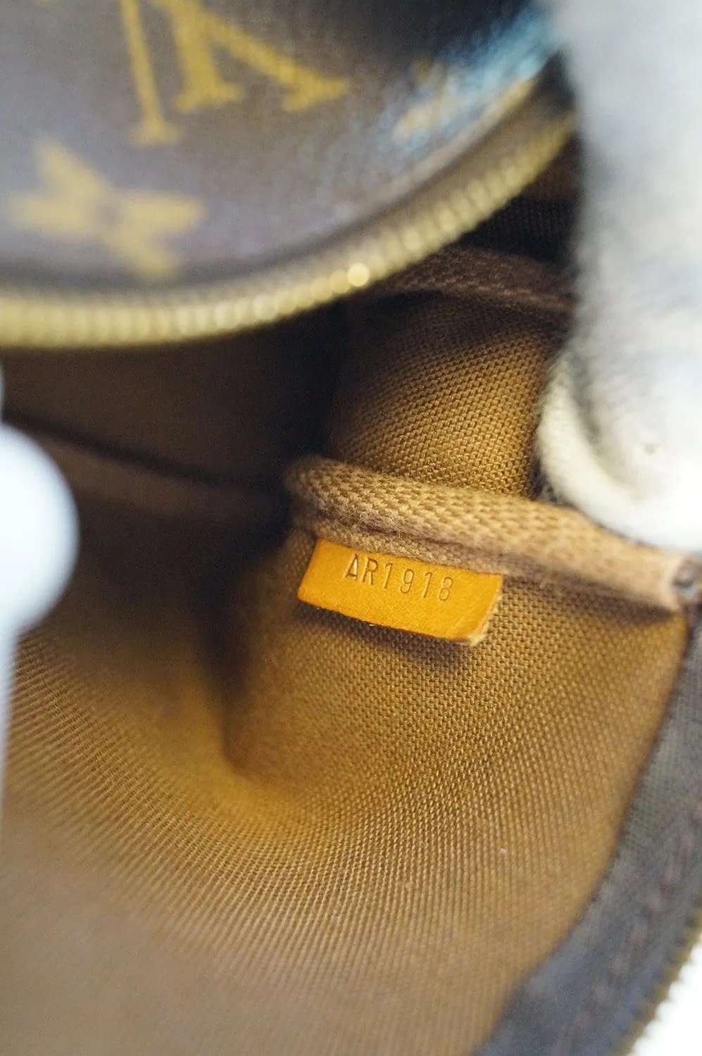 LOUIS VUITTON Monogram Pochette Accessories Pouch Handbag