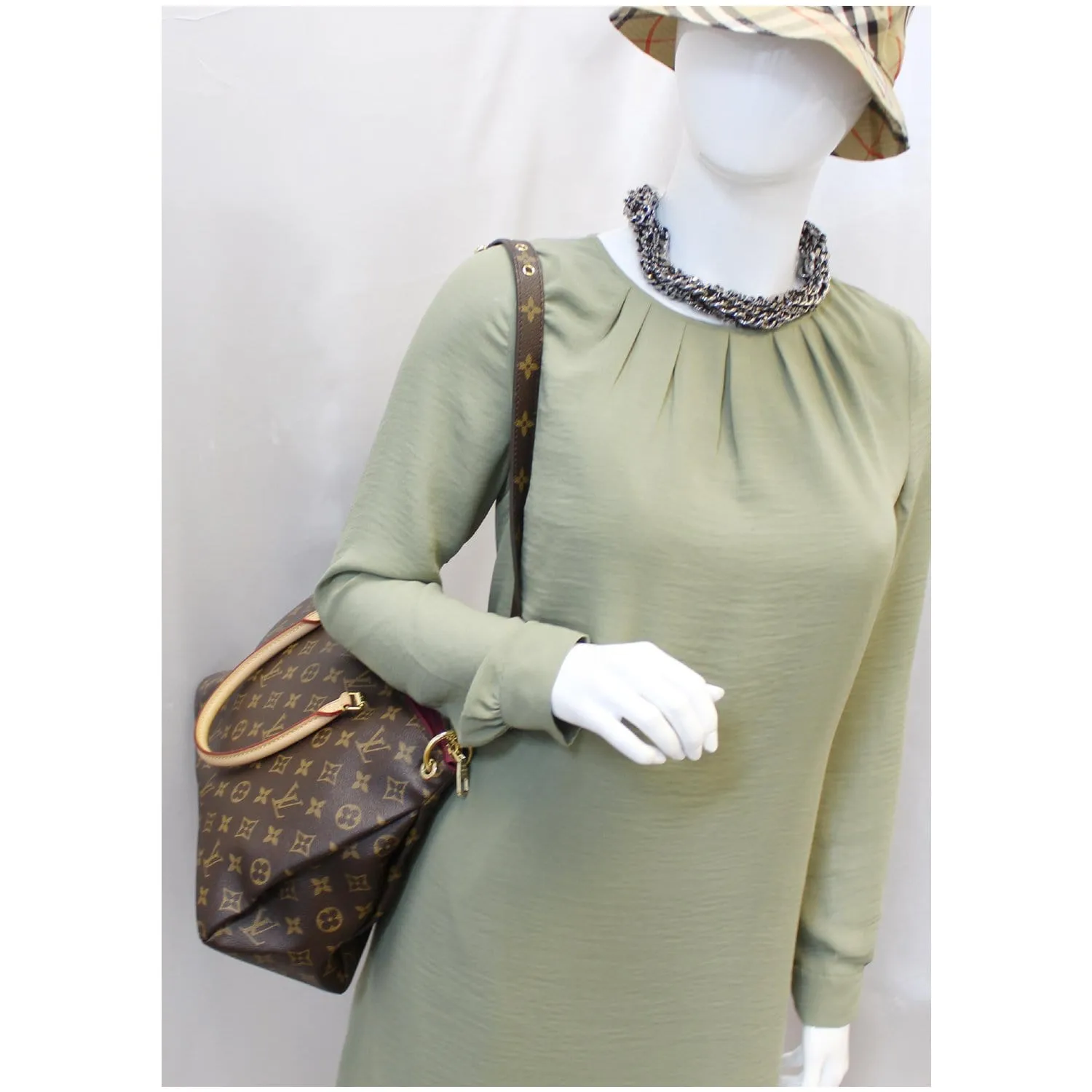 LOUIS VUITTON Pallas Monogram Canvas 2Way Shoulder Bag Brown