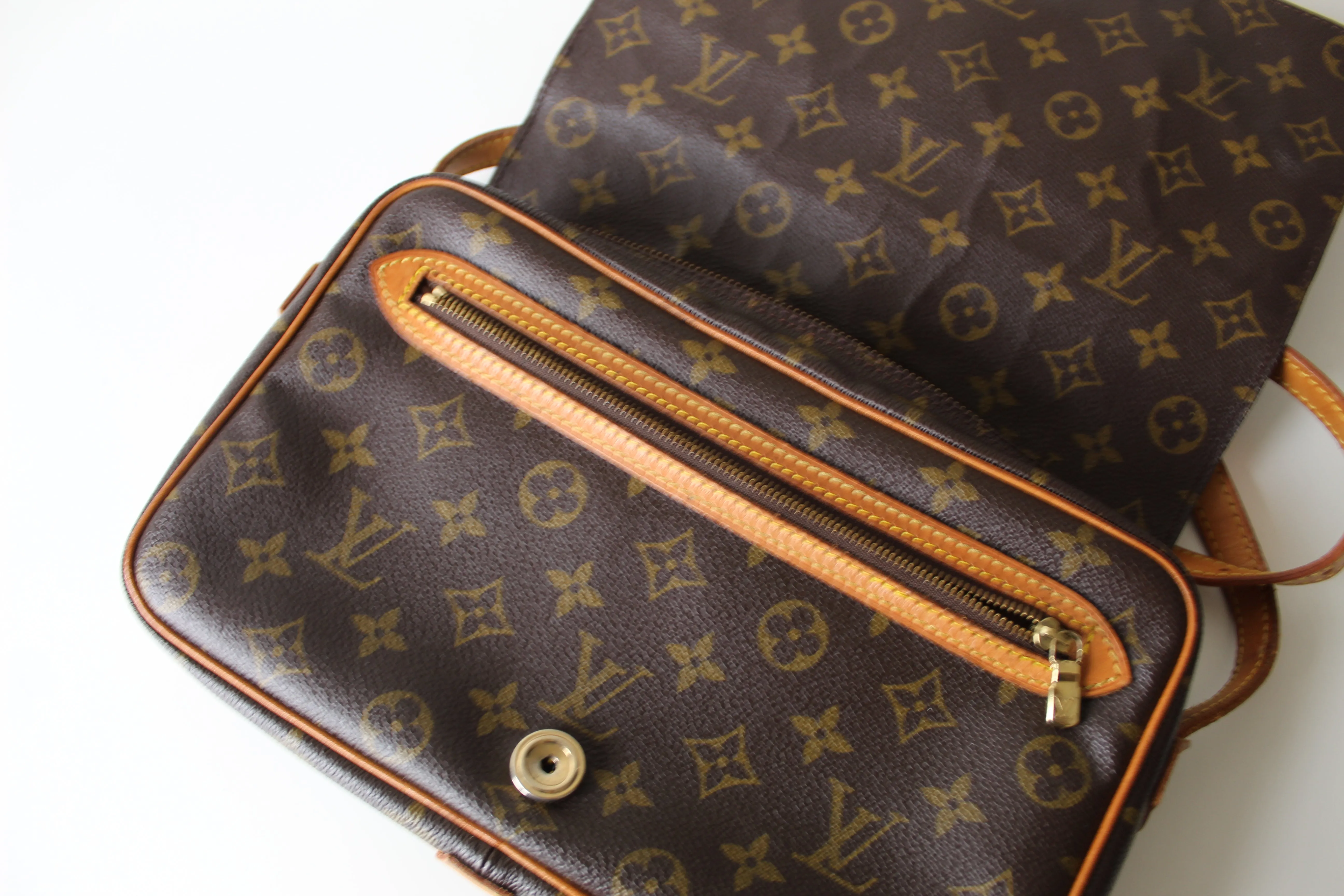 Louis Vuitton Saint Germaine