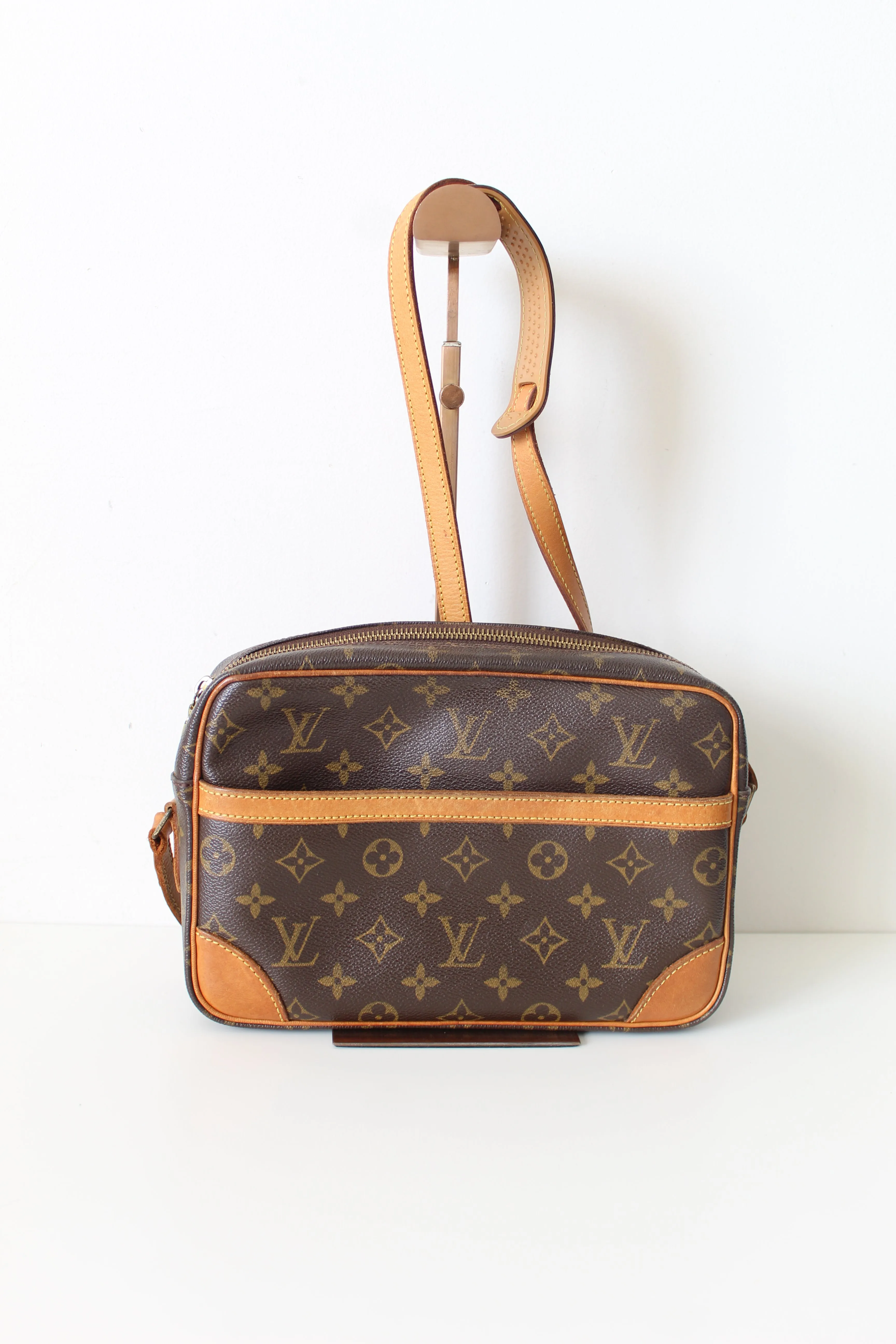 Louis Vuitton Trocadero 27