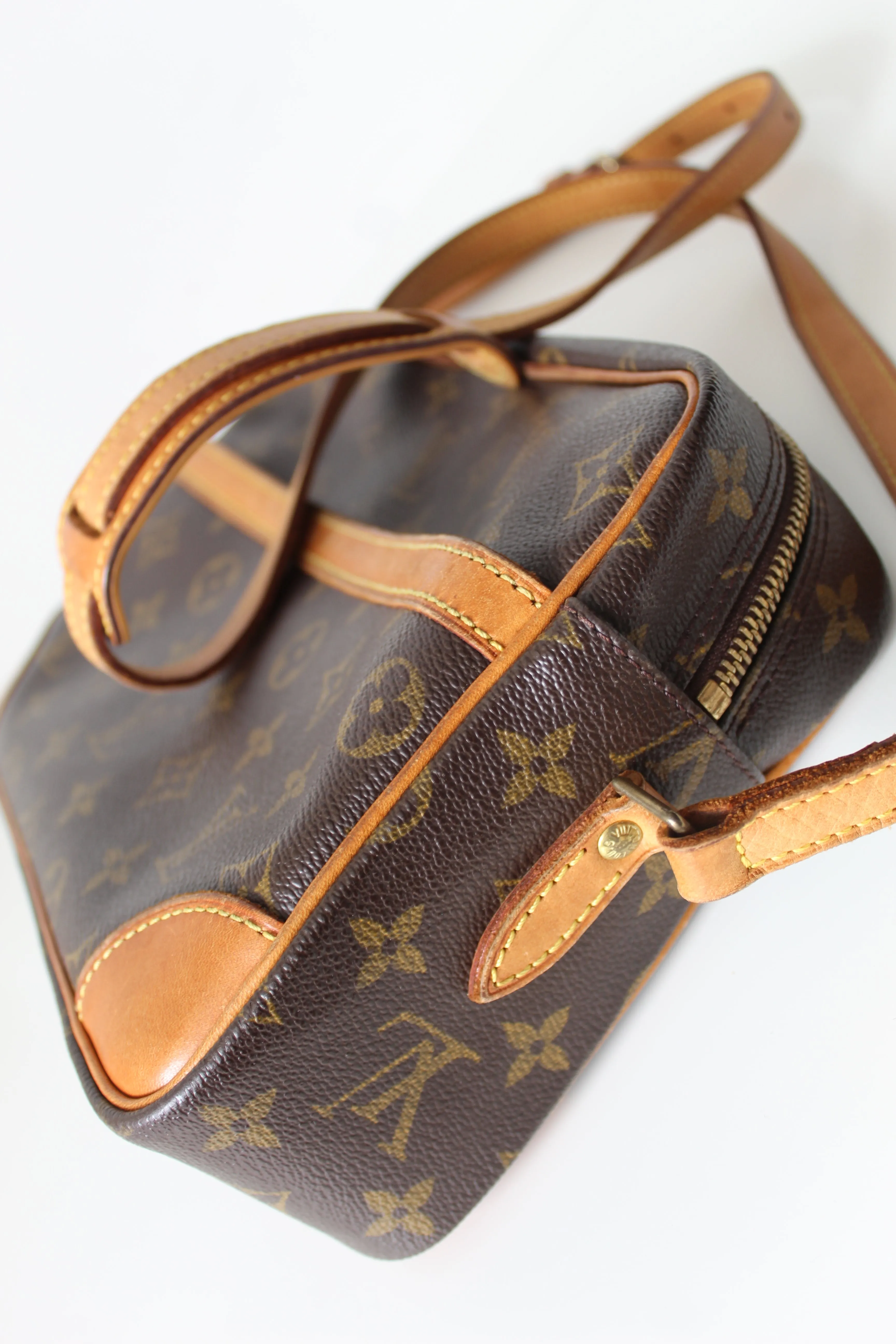 Louis Vuitton Trocadero 27