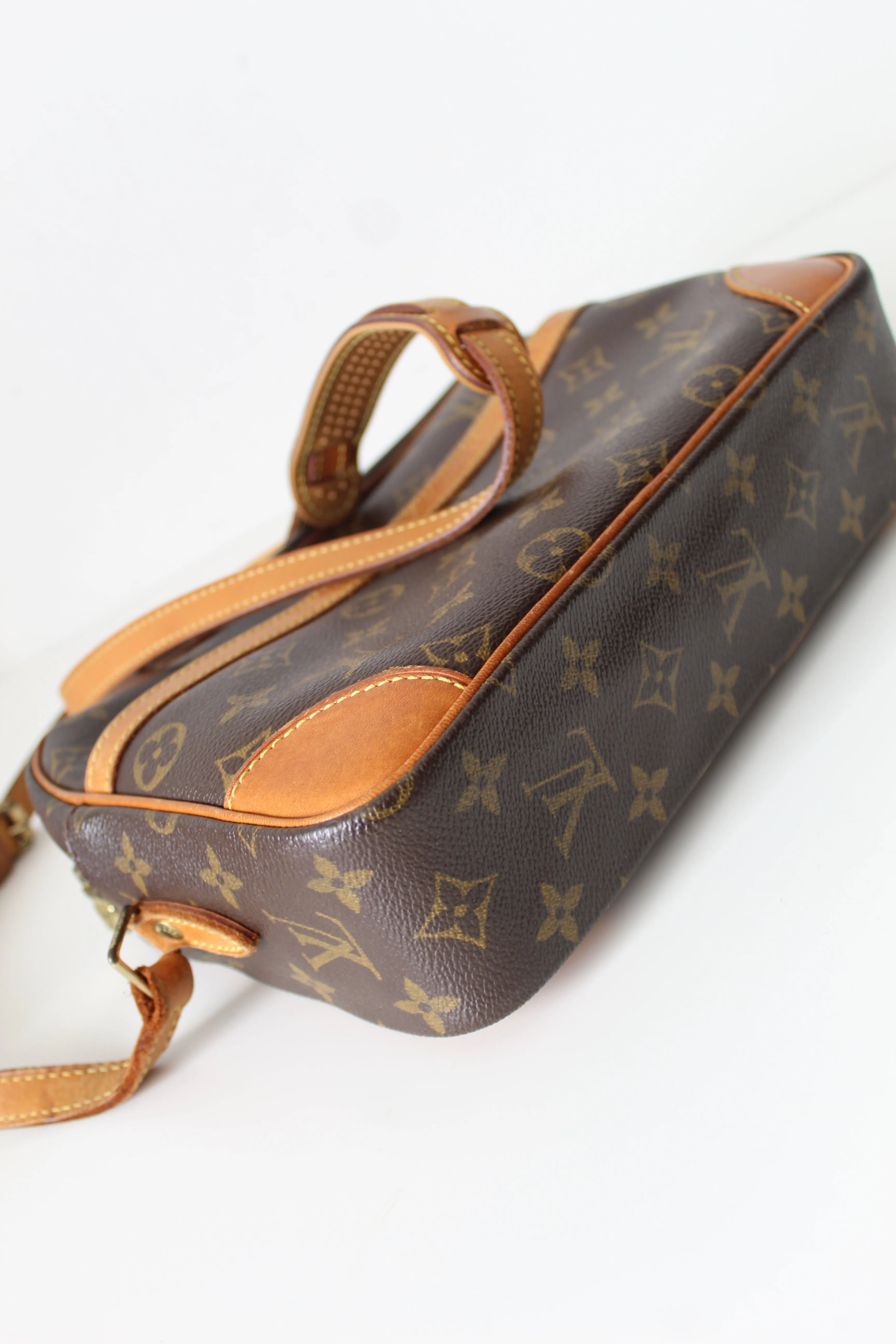 Louis Vuitton Trocadero 27