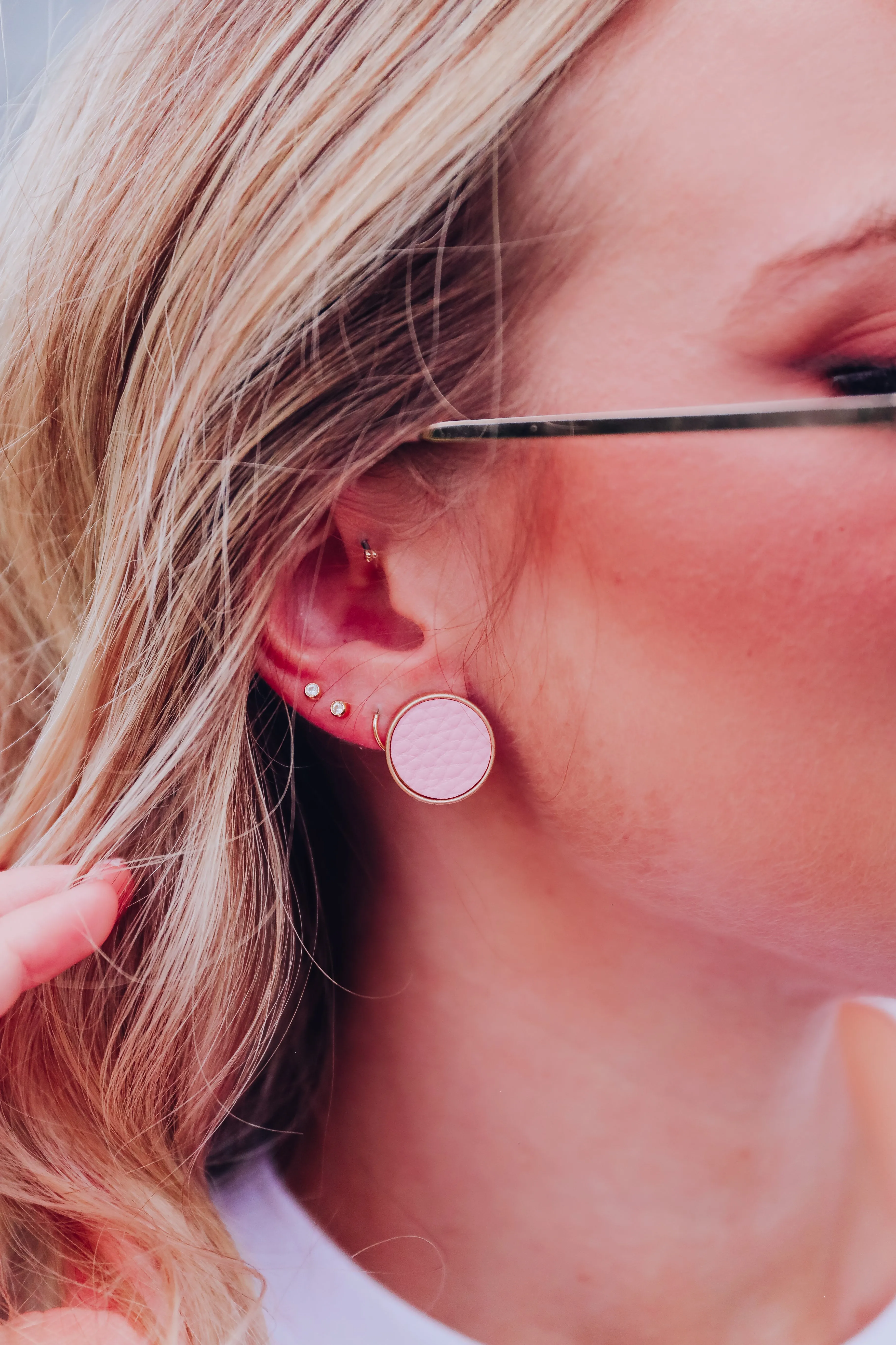 Lourdes Stud Earrings - Bubblegum Pink