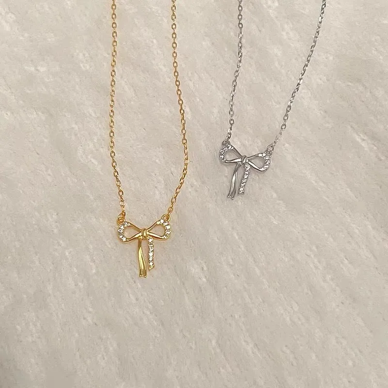 Lovely Bow Necklace in Gold (Solid Silver)