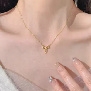 Lovely Bow Necklace in Gold (Solid Silver)
