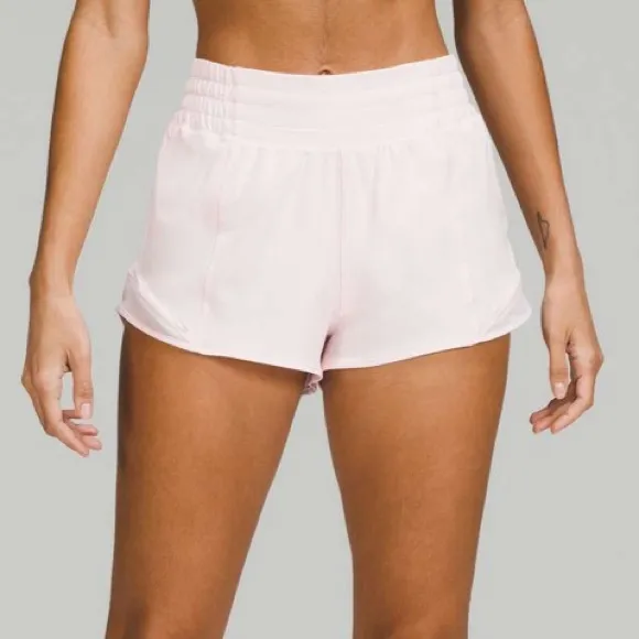 🍓Lululemon Hotty Hot High-Rise Shorts -strawberry milk