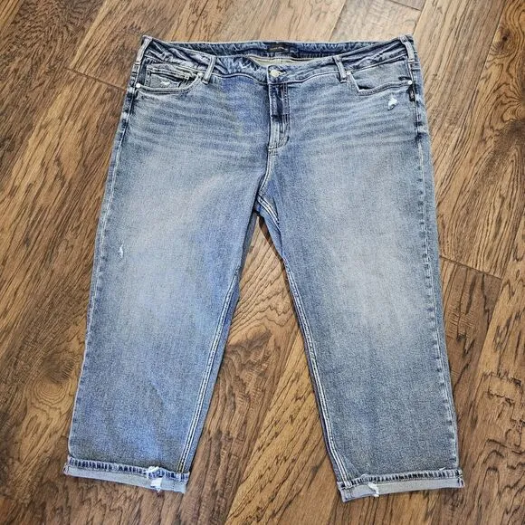 NWOT Silver Jeans Co. Plus Size Elyse Mid Rise Capri Size 24w Summer Casual