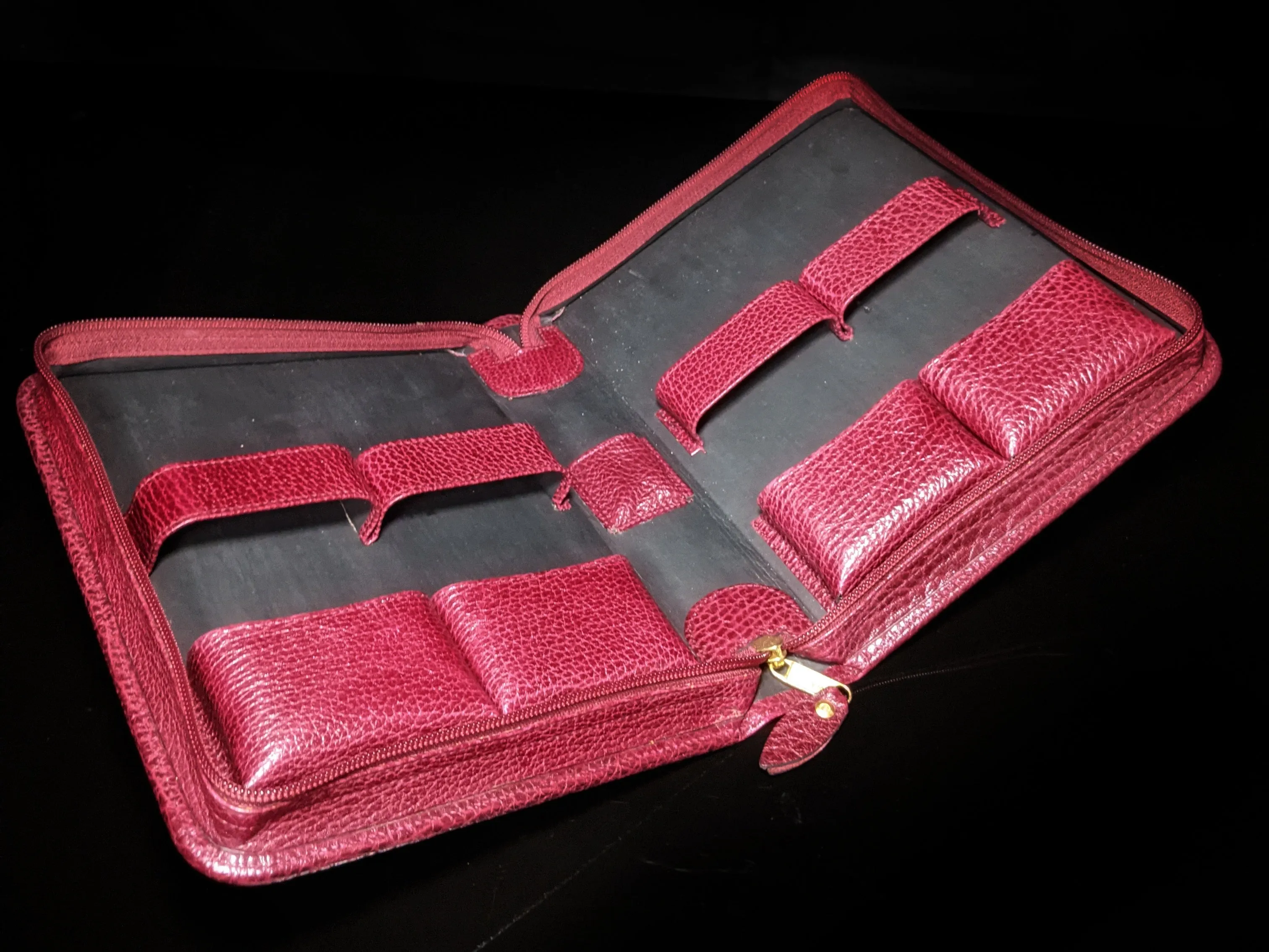 pheasant by R.D.Gomez made in Spain Bordeaux  Leather  Case NIB