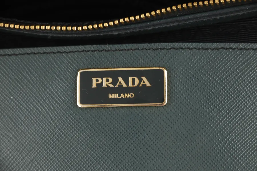 PRADA MEDIUM GALLERIA TOTE GREEN BICOLOR SAFFIANO LUX LEATHER GOLD HARDWARE WITH STRAPS AND DUST COVER