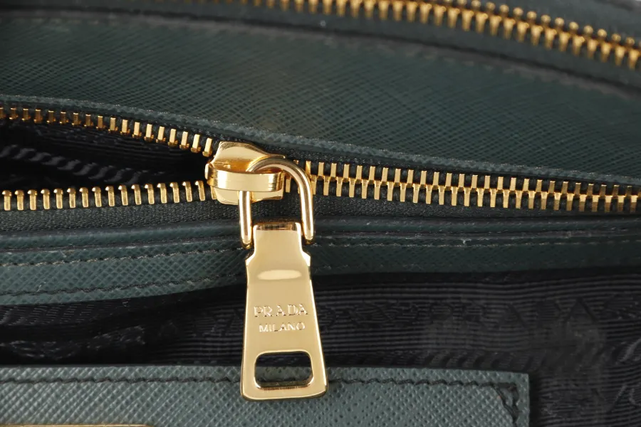 PRADA MEDIUM GALLERIA TOTE GREEN BICOLOR SAFFIANO LUX LEATHER GOLD HARDWARE WITH STRAPS AND DUST COVER
