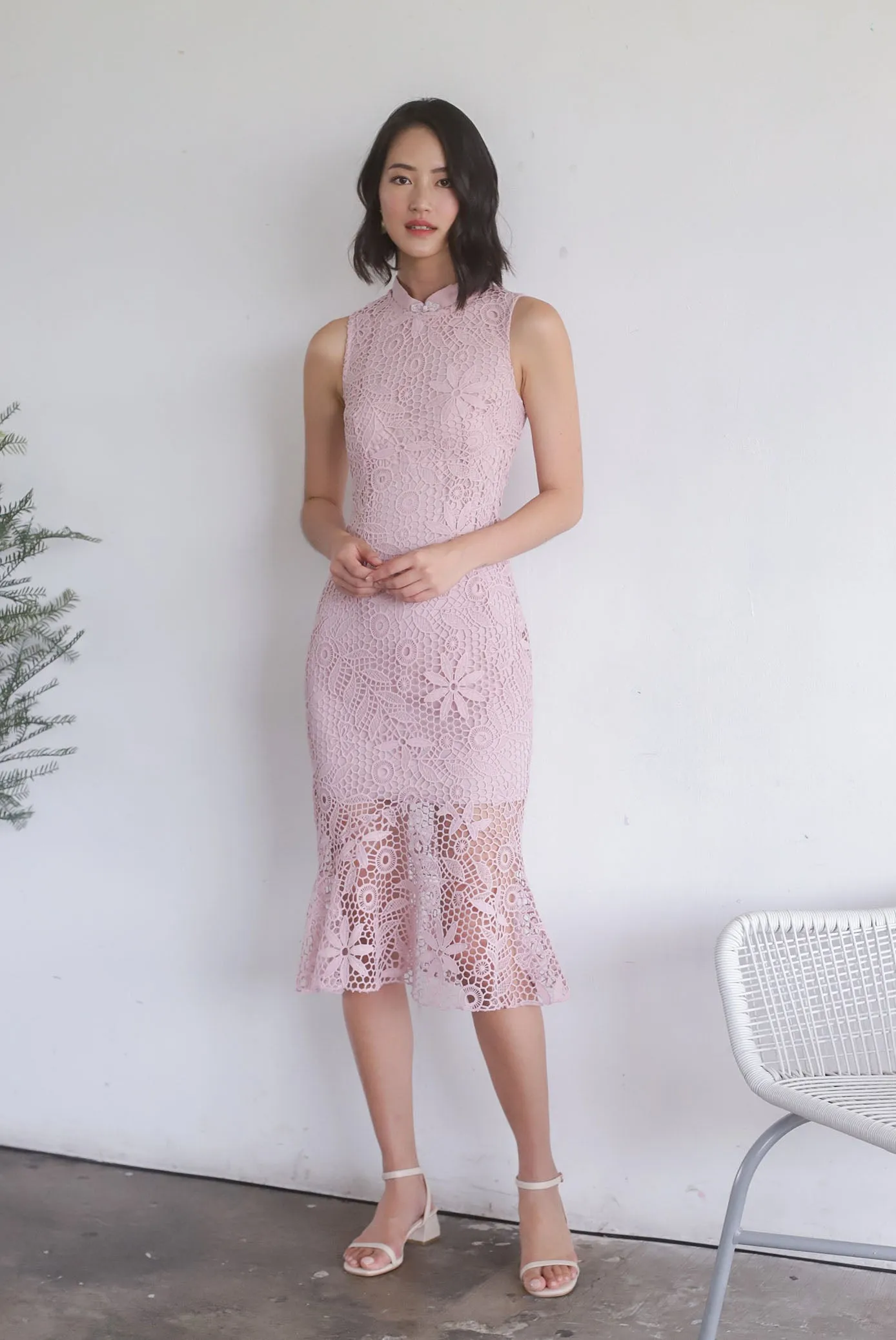 *Premium* TDC Greisy Crochet Removable Oriental Collar Dress In Blush