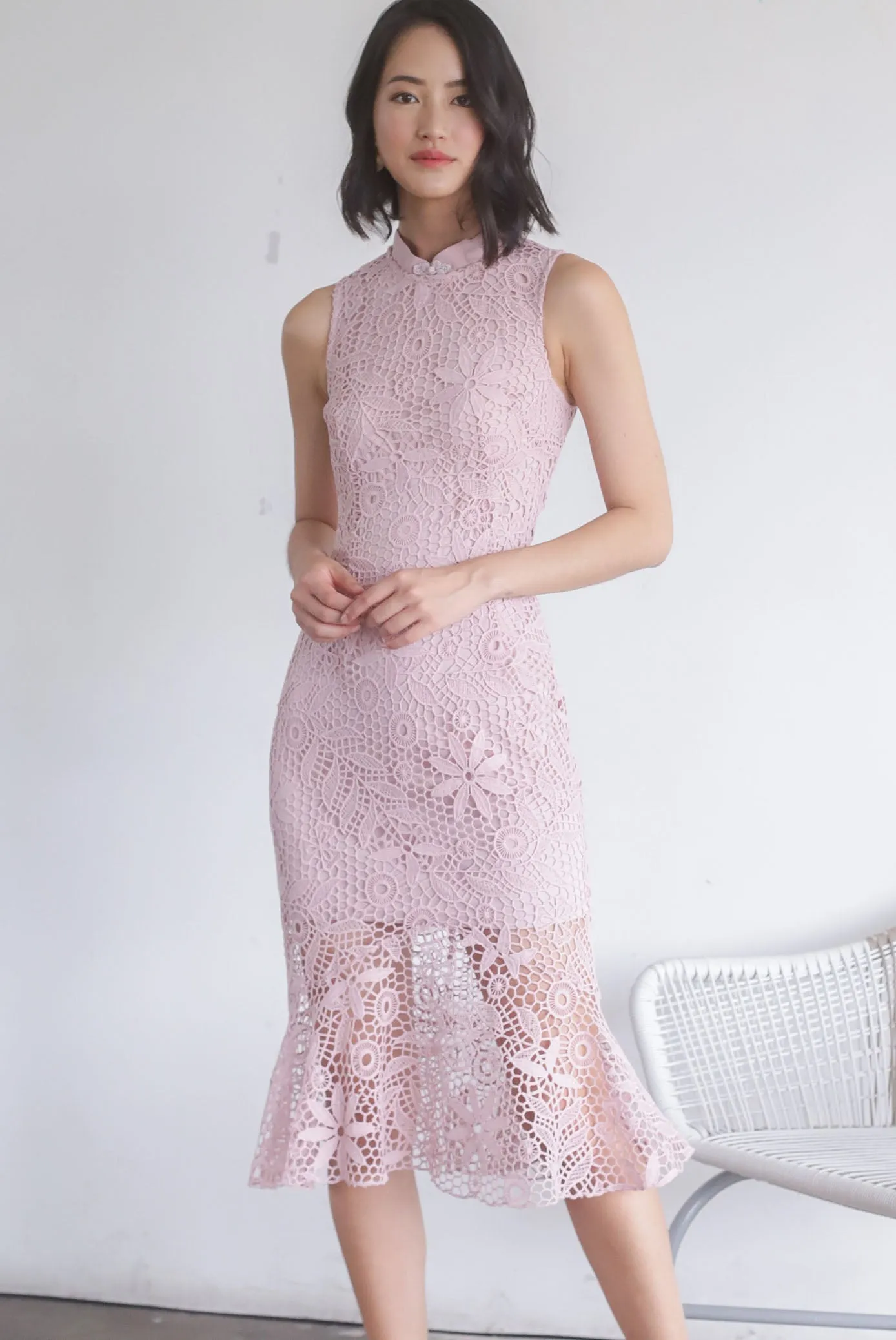 *Premium* TDC Greisy Crochet Removable Oriental Collar Dress In Blush