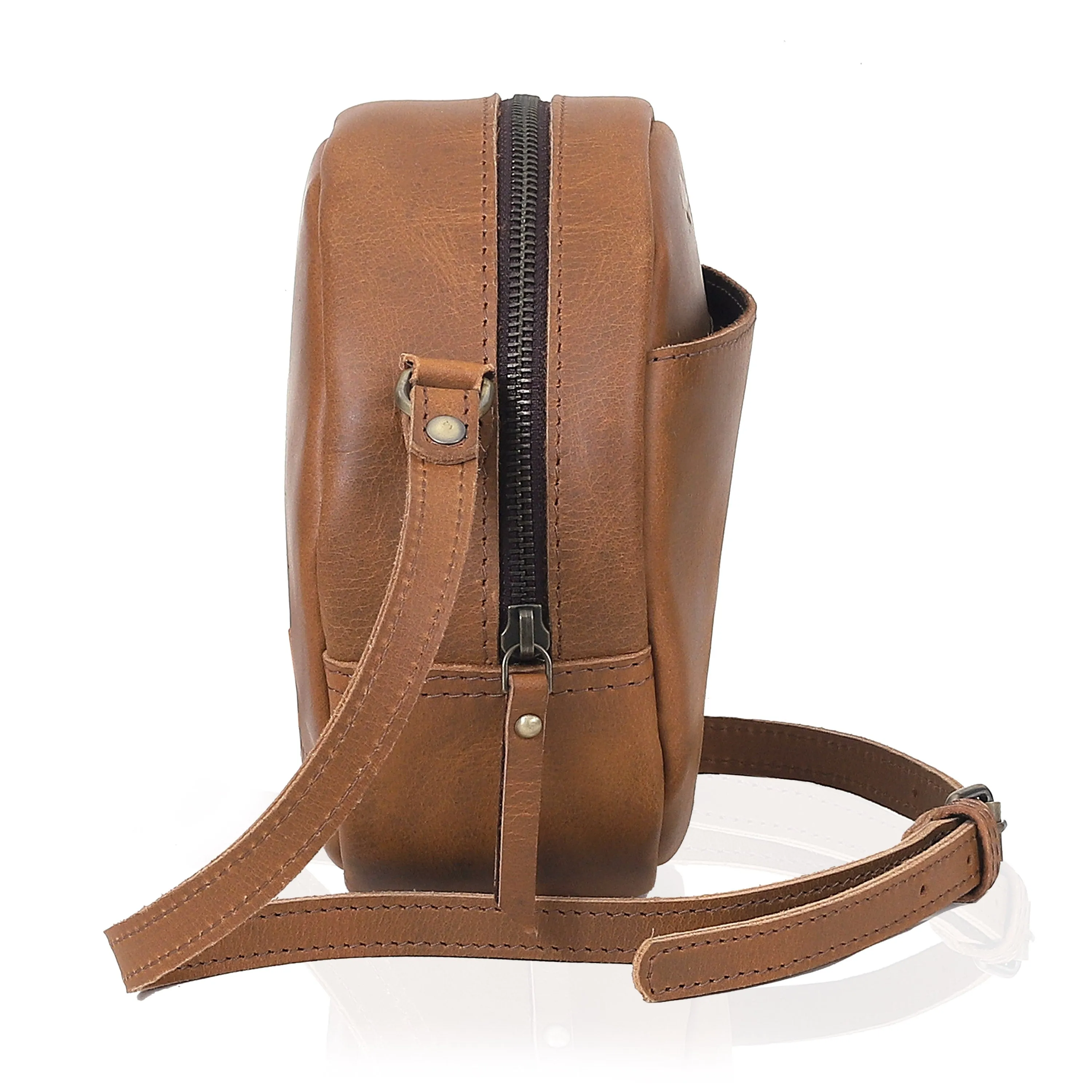 Quinn Round Circle Buffalo Leather Handbag