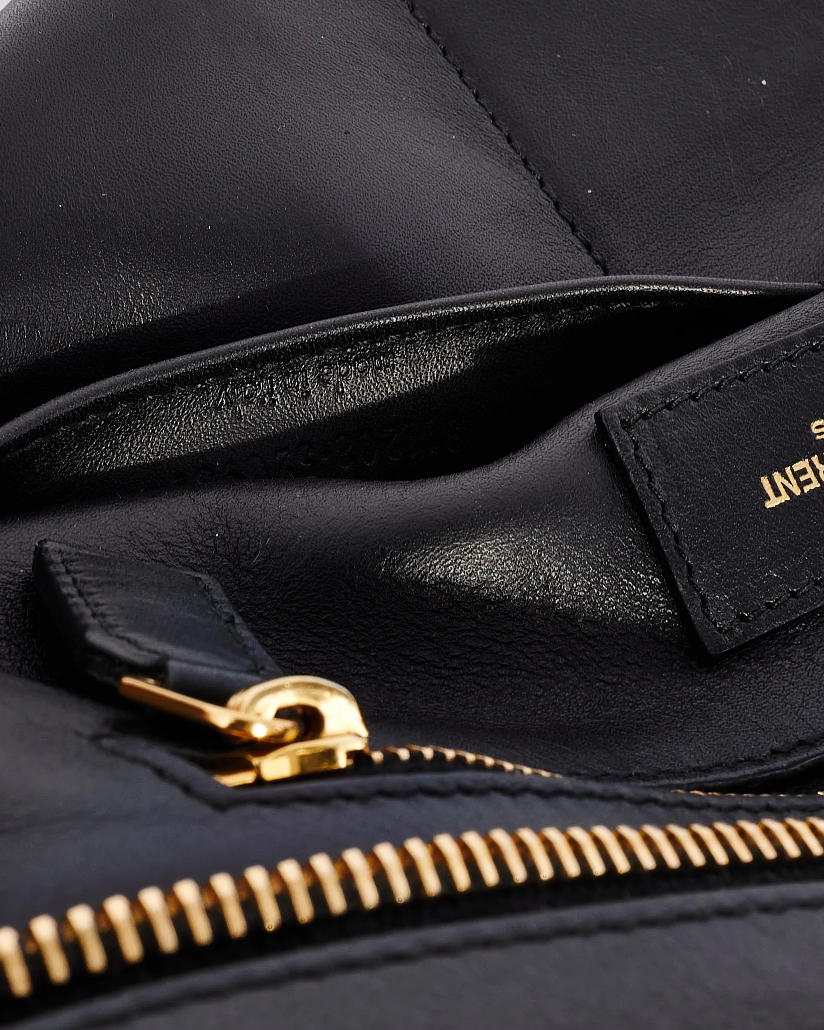 Saint Laurent Black Leather Medium Cabas Chyc Tote