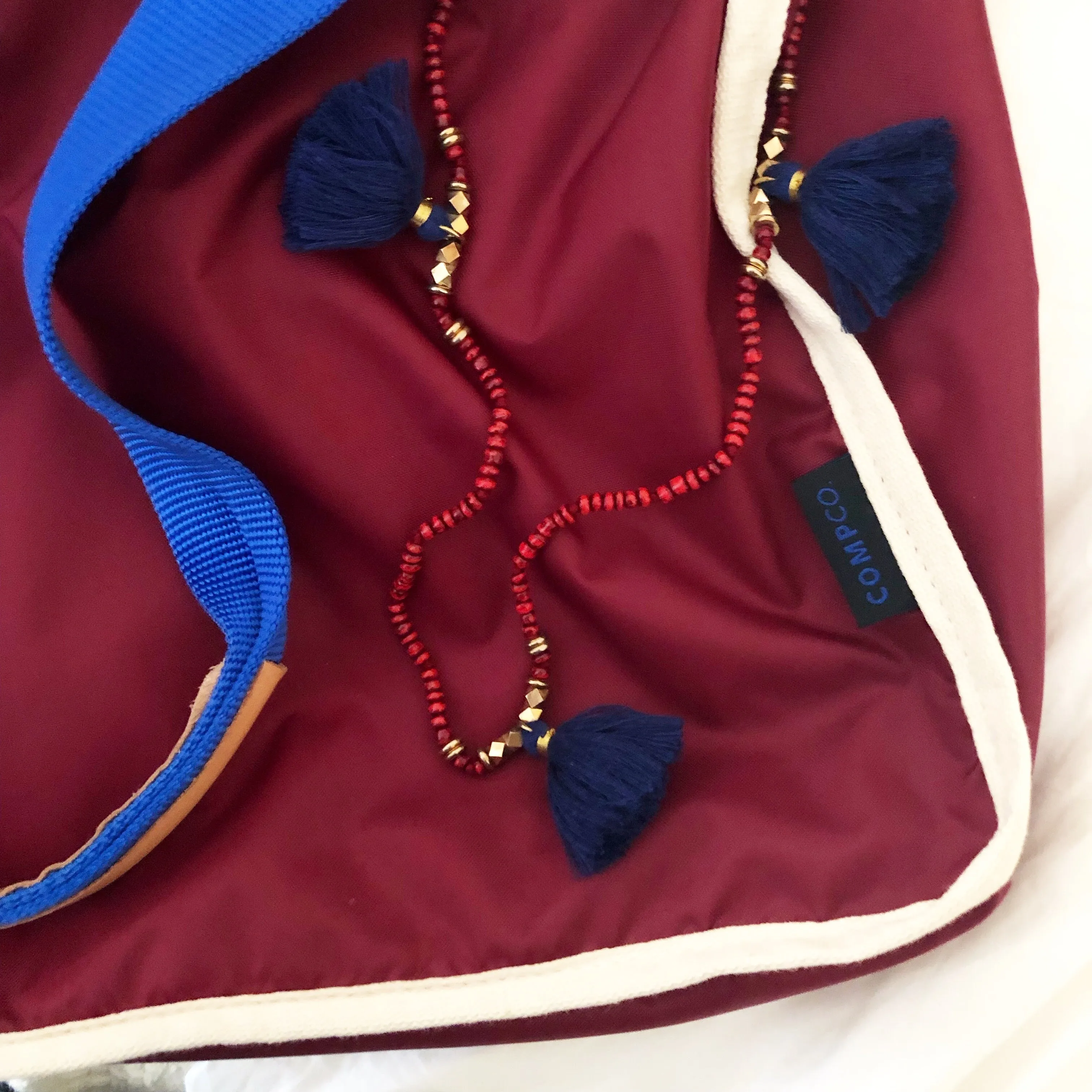 Sangria Red Tote Cover