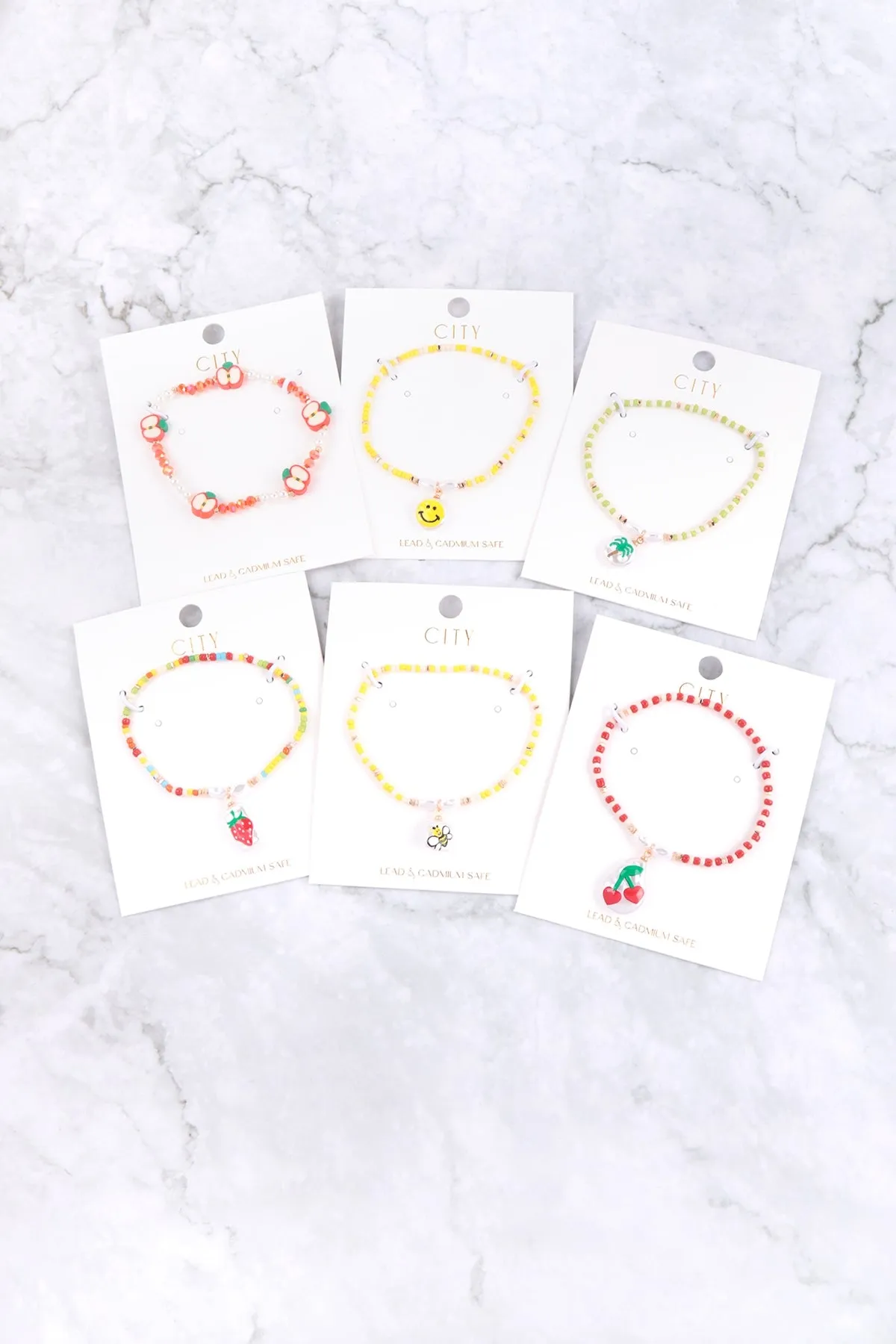 SEED BEADS W/ PEARL BEE CHARM BRACELET