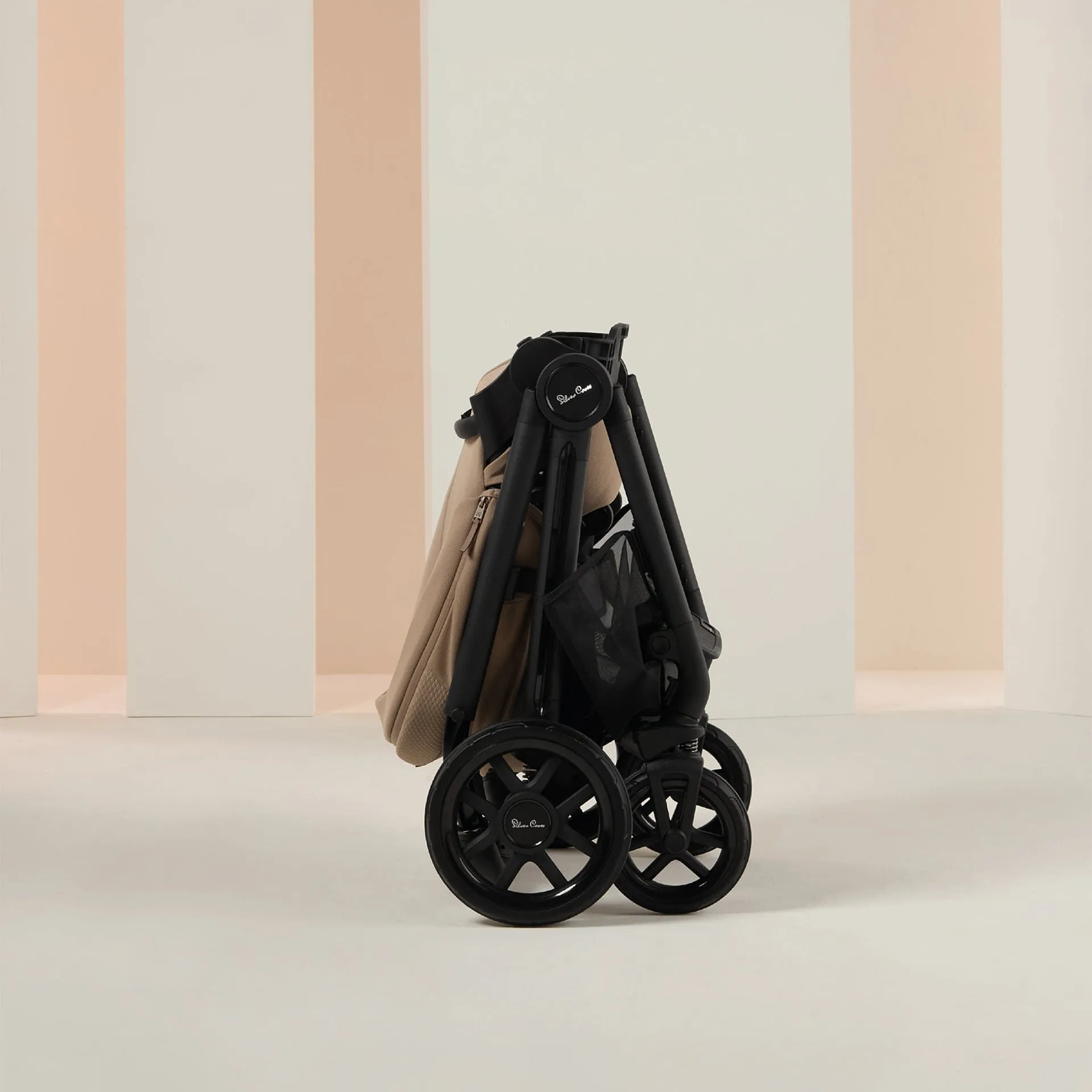 Silver Cross Reef 2 Maxi-Cosi Travel System in Mocha
