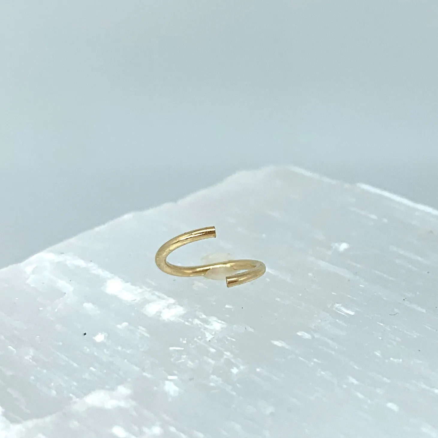 Simple Solid Gold Seam Ring