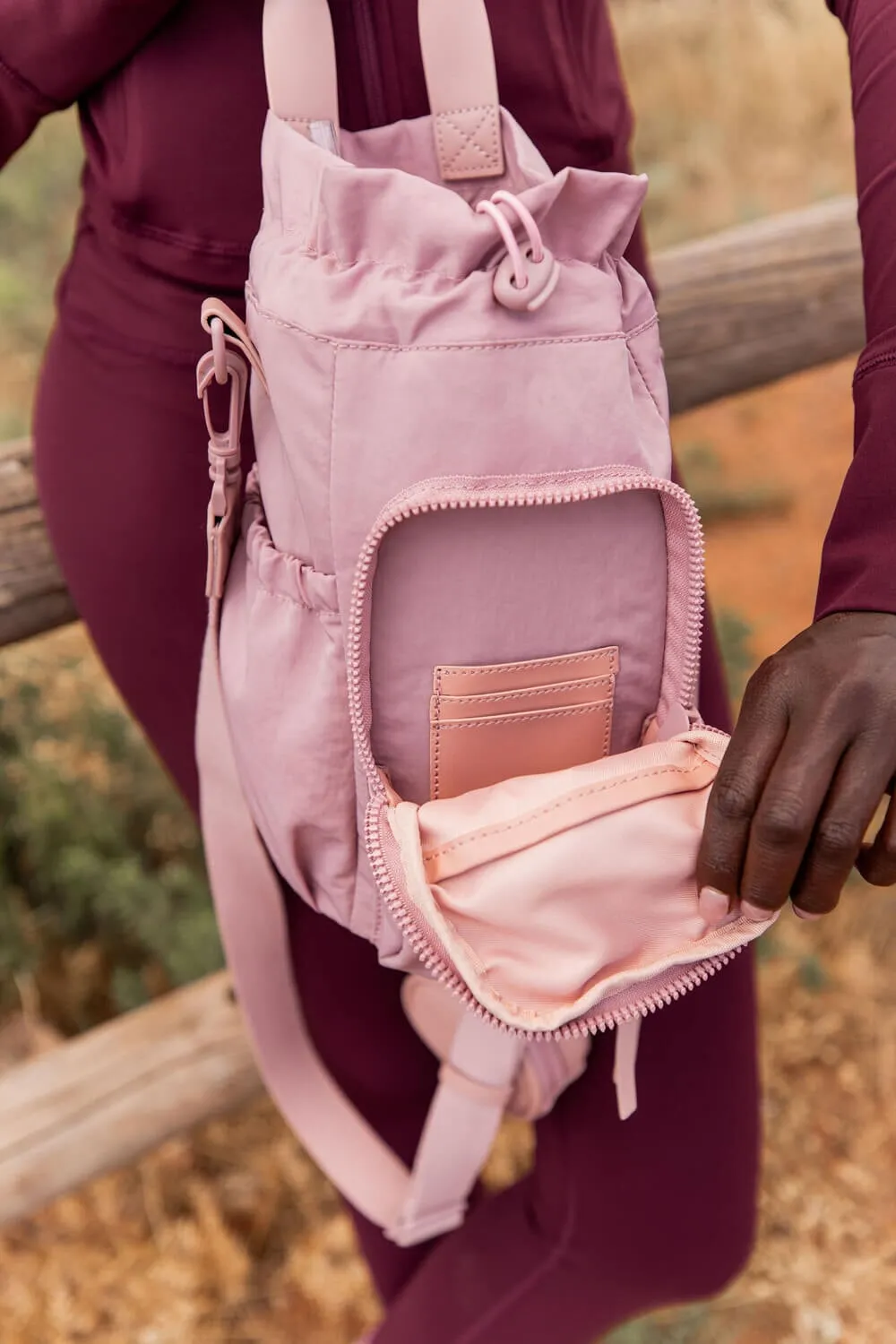 Stay Cool Sling bag Blush
