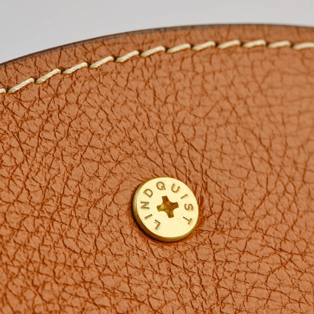 The Eggi in Leather Brown