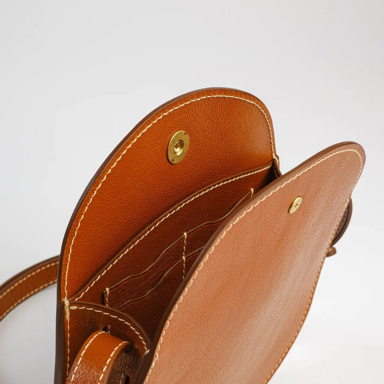 The Eggi in Leather Brown