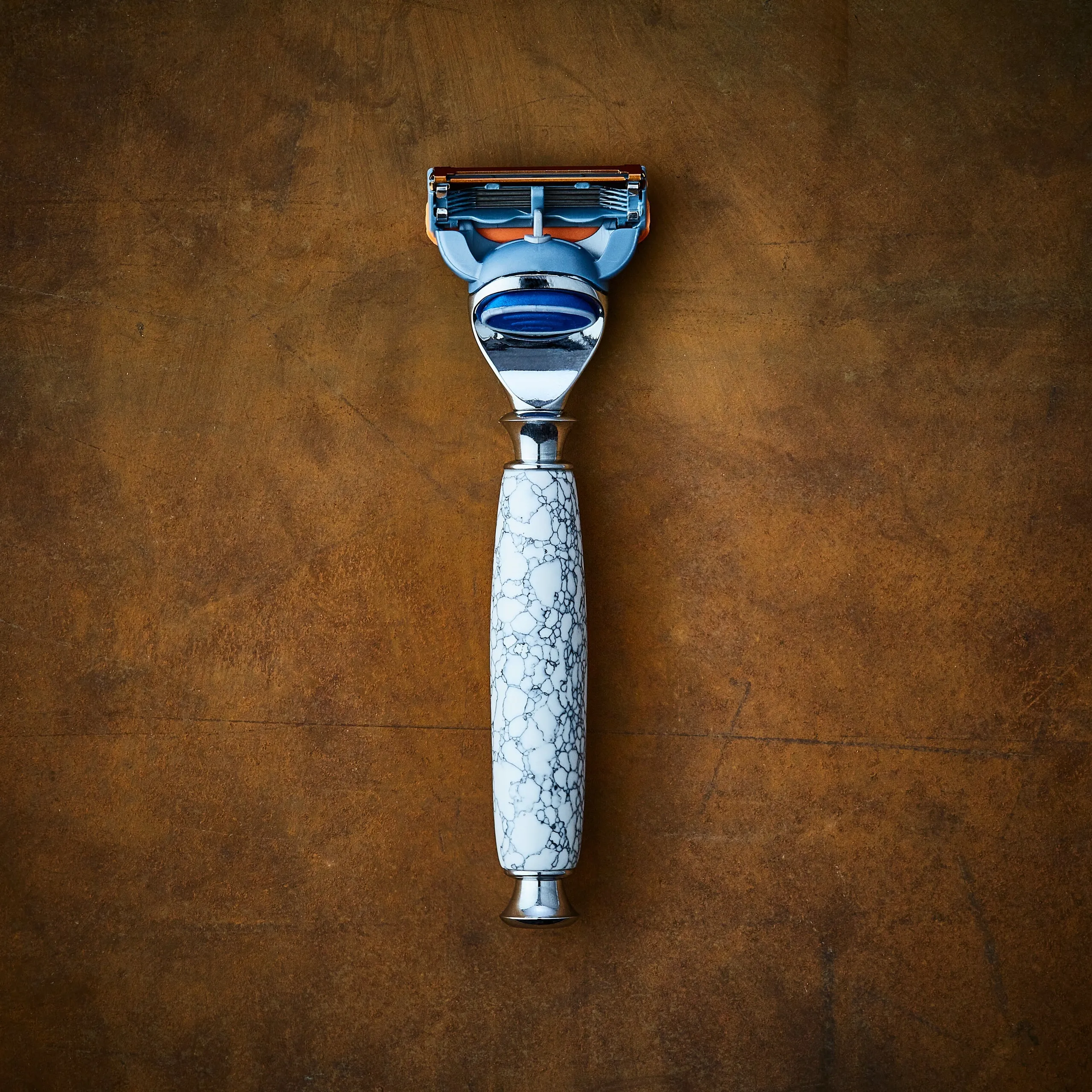 The White Marble Razor