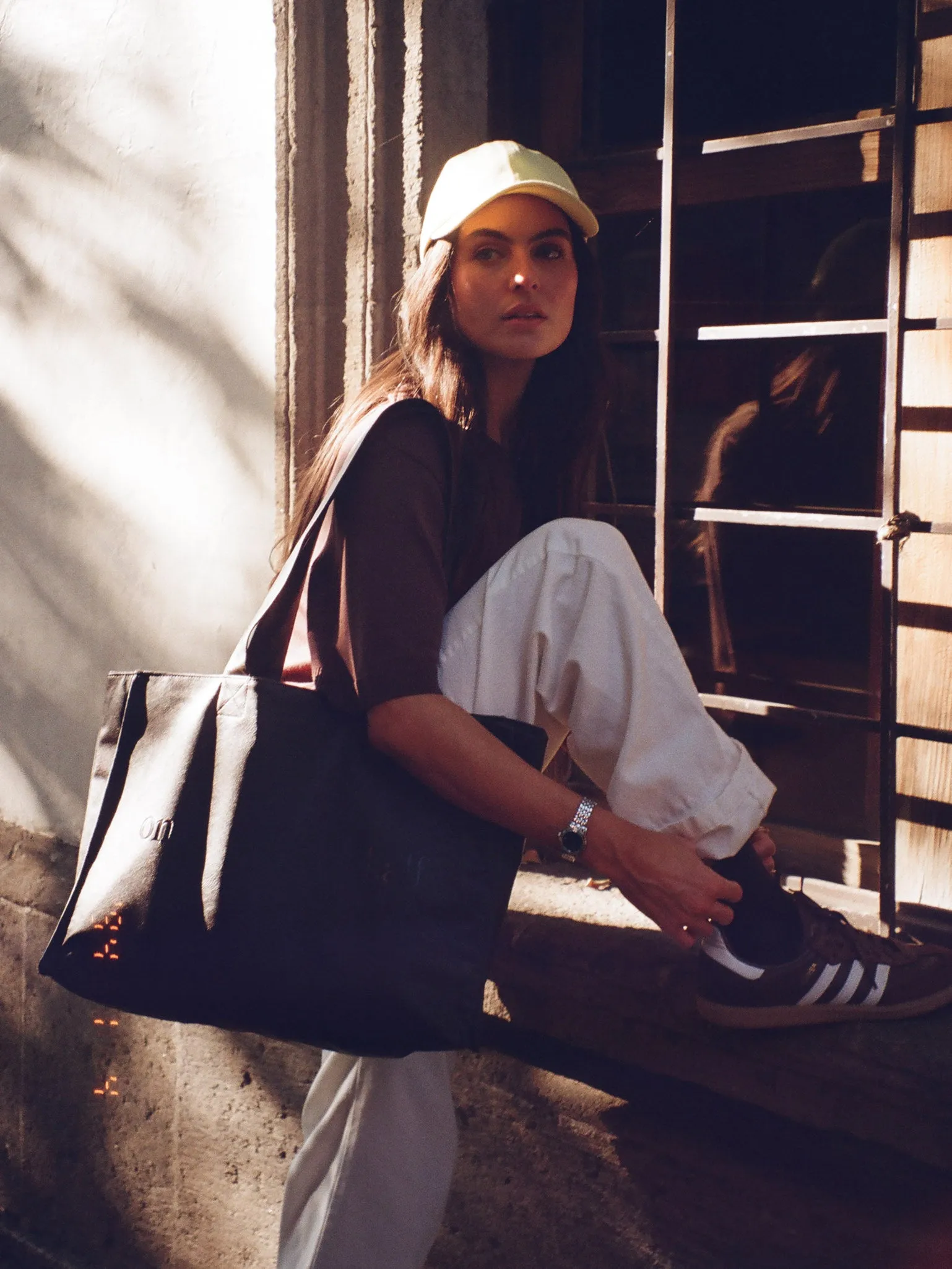 VEGAN LEATHER TOTE BAG - ESPRESSO