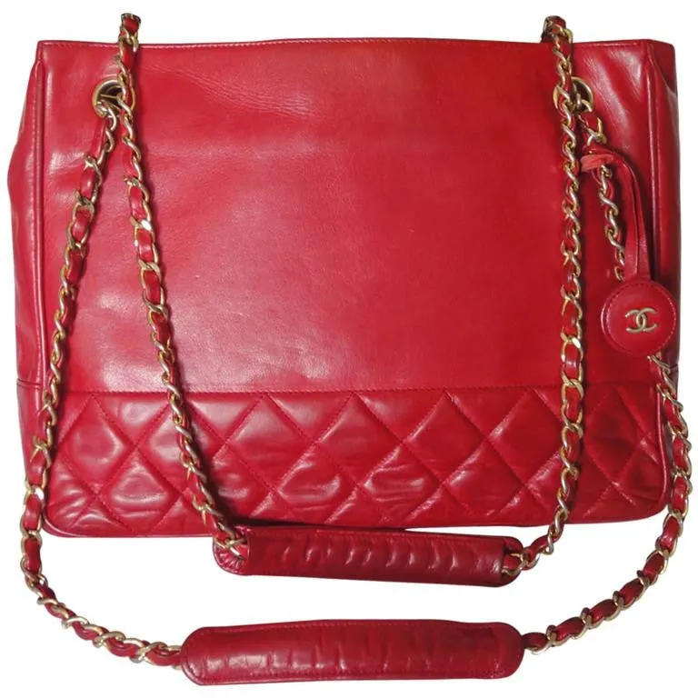 Vintage CHANEL red calfskin classic shoulder tote bag with gold tone chains and CC charm. Classic purse. 0506284