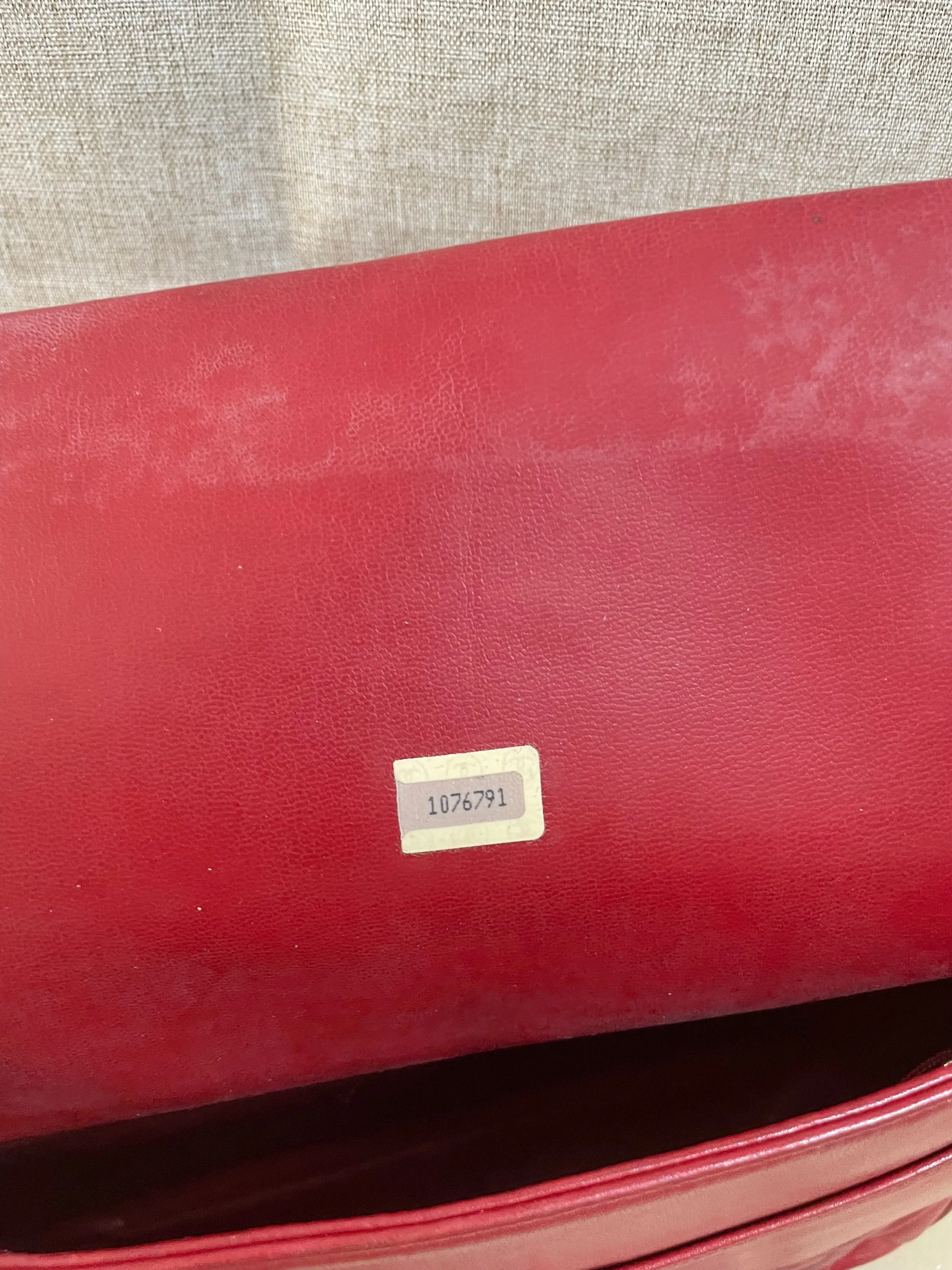 Vintage CHANEL red calfskin classic shoulder tote bag with gold tone chains and CC charm. Classic purse. 0506284